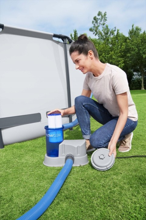 Filtrująca Pompa basenowa FlowClear BESTWAY 5678l/h + Wymienny filtr III Filtrująca Pompa basenowa FlowClear BESTWAY 5678l/h + Wymienny filtr III