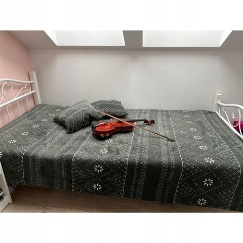 Zestaw Świąteczny Koc Narzuta 2 Poszewki 160x200 Komplet Szaro-Biały Zestaw Świąteczny Koc Narzuta 2 Poszewki 160x200 Komplet Szaro-Biały