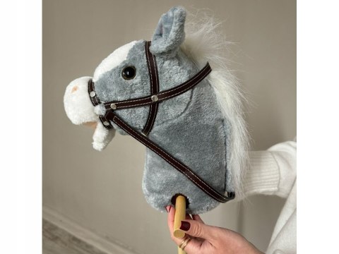 BEMI HOBBY HORSE KOŃ PLUSZOWY NA KIJU DŹWIĘKI GALOPU I RŻENIA RUCHOMY PYSK