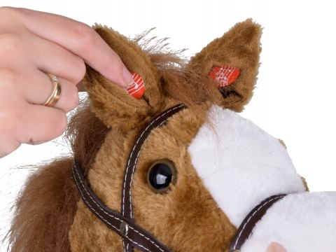 BEMI HOBBY HORSE KOŃ PLUSZOWY NA KIJU DŹWIĘKI RUCHOMY PYSK JASNY BRĄZ