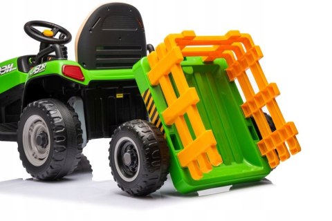 Traktor Na Akumulator z Przyczepą 2 Silniki 12V Skóra Koła EVA Zielony Traktor Na Akumulator z Przyczepą 2 Silniki 12V Skóra Koła EVA Zielony