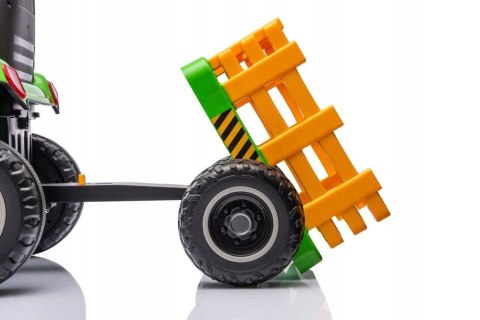 Traktor Na Akumulator z Przyczepą 2 Silniki 12V Skóra Koła EVA Zielony Traktor Na Akumulator z Przyczepą 2 Silniki 12V Skóra Koła EVA Zielony