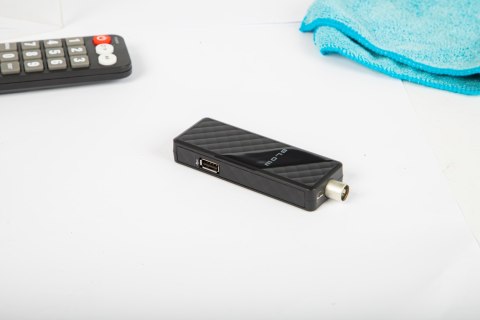 DEKODER TUNER TV DVB-T2 HEVC H.265 FULL HD MINI STICK PILOT ZESTAW HDMI USB